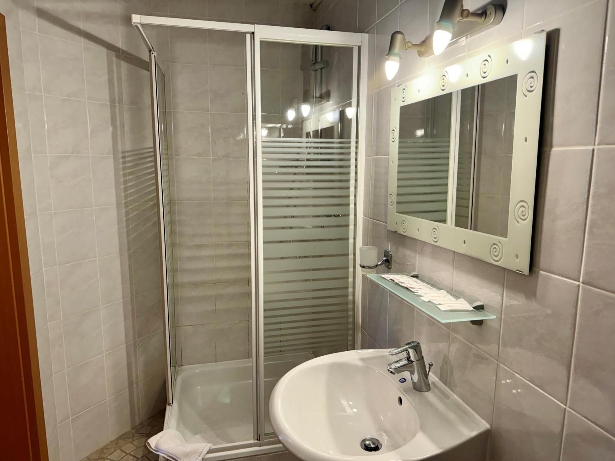 Alpenlodge, Ferienwohnung 7 Тирзее Екстериор снимка